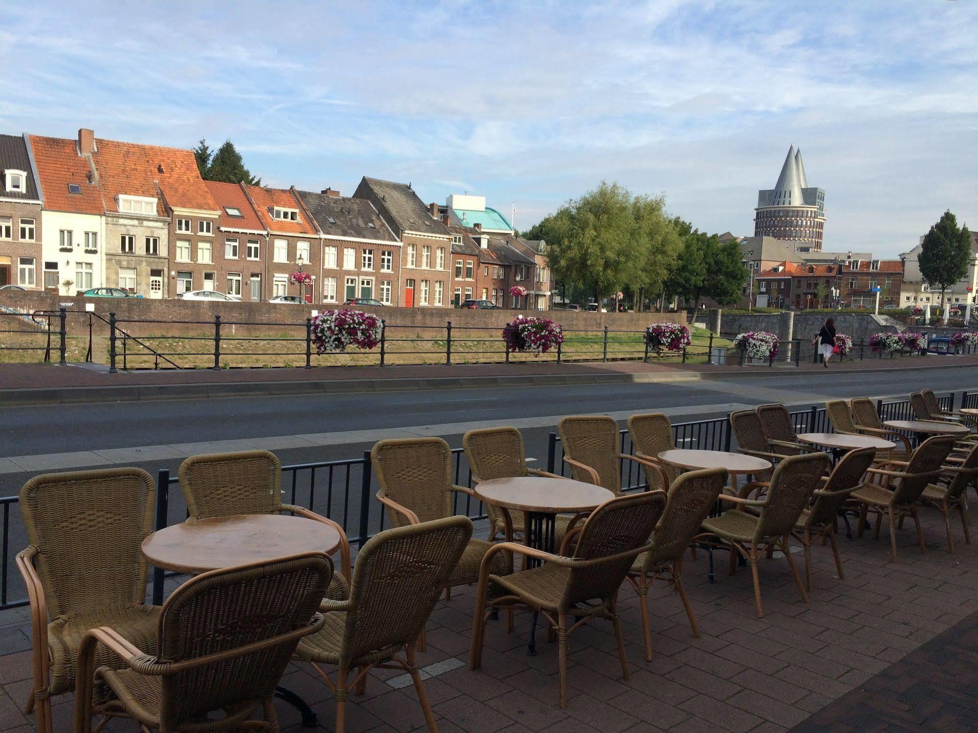 Hotel En Grand Cafe De Pauw โรมอนด์ ภายนอก รูปภาพ